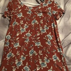 Adorable little dress, great for spring and summer